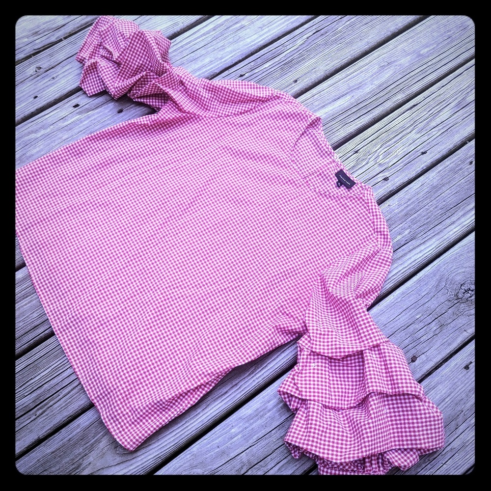 ❌SOLD❌ NWOT WHO WHAT WEAR Gingham Blouse w Ruffle Sleeves